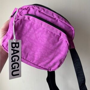 BAGGU Fanny Pack in Extra Pink NWT